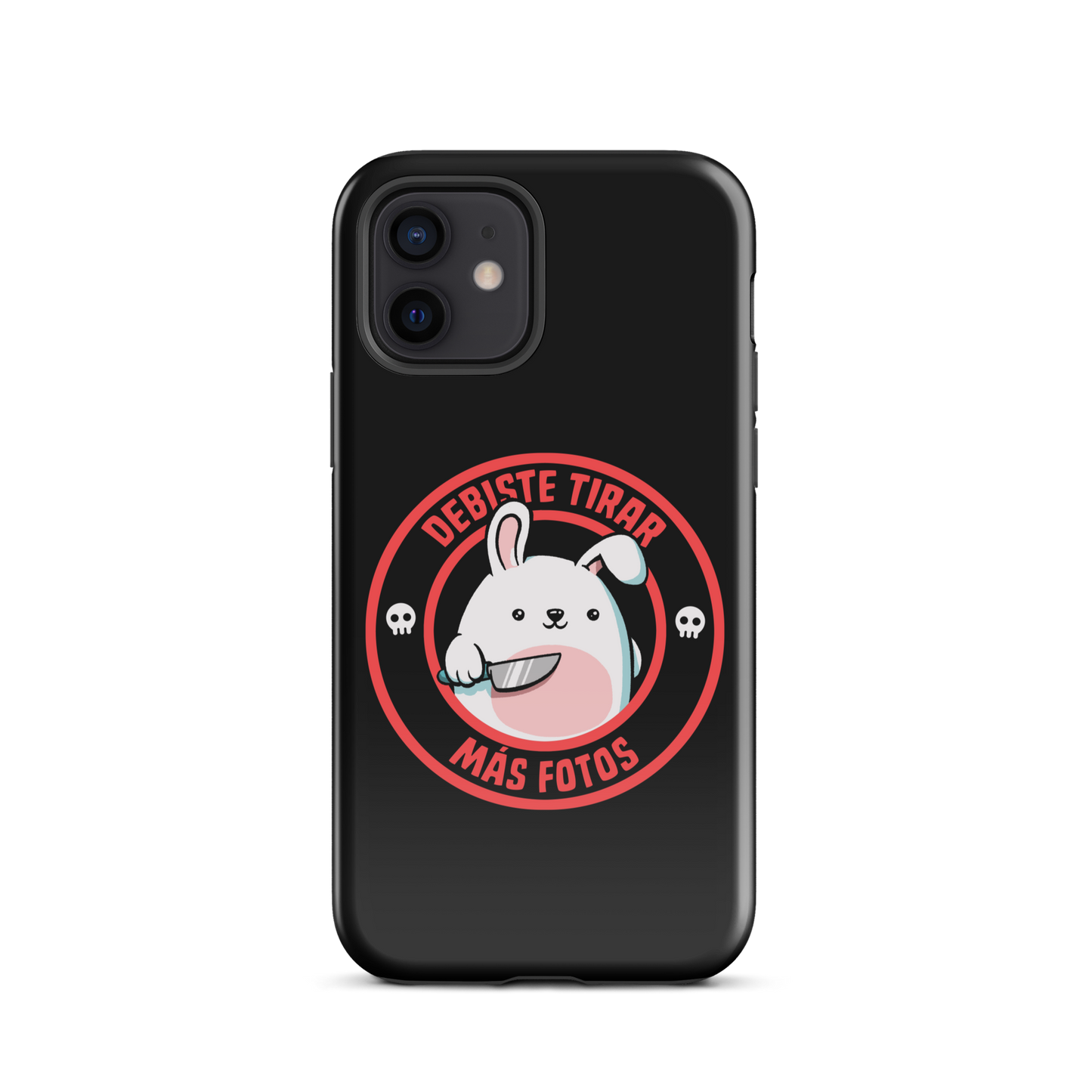 A cute white cartoon bunny with a pink belly stands holding a large kitchen knife in one paw. Surrounding the bunny is a red circular border with the words 'DEBISTE TIRAR MÁS FOTOS'. Small skull icons are on either side of the circle. The overall tone is a mix of adorable and ironic humor.