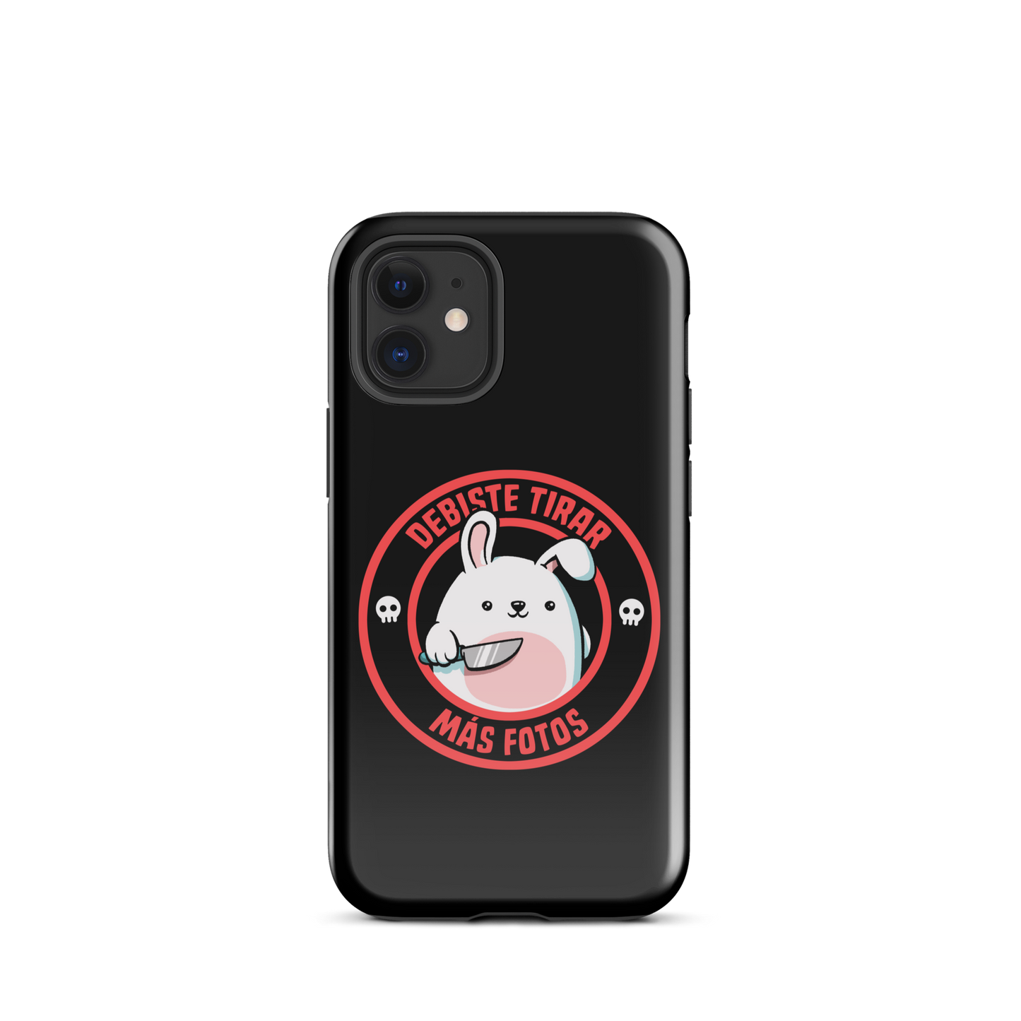 A cute white cartoon bunny with a pink belly stands holding a large kitchen knife in one paw. Surrounding the bunny is a red circular border with the words 'DEBISTE TIRAR MÁS FOTOS'. Small skull icons are on either side of the circle. The overall tone is a mix of adorable and ironic humor.