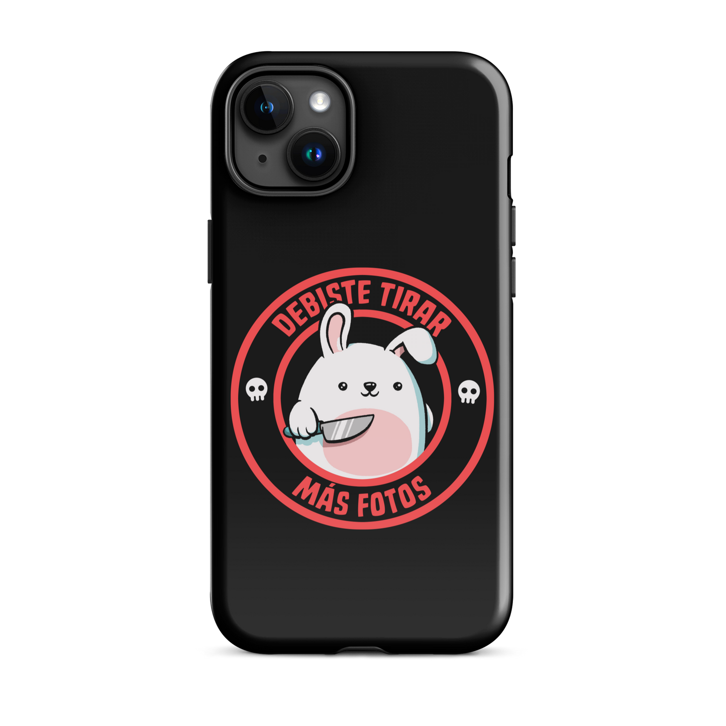 A cute white cartoon bunny with a pink belly stands holding a large kitchen knife in one paw. Surrounding the bunny is a red circular border with the words 'DEBISTE TIRAR MÁS FOTOS'. Small skull icons are on either side of the circle. The overall tone is a mix of adorable and ironic humor.