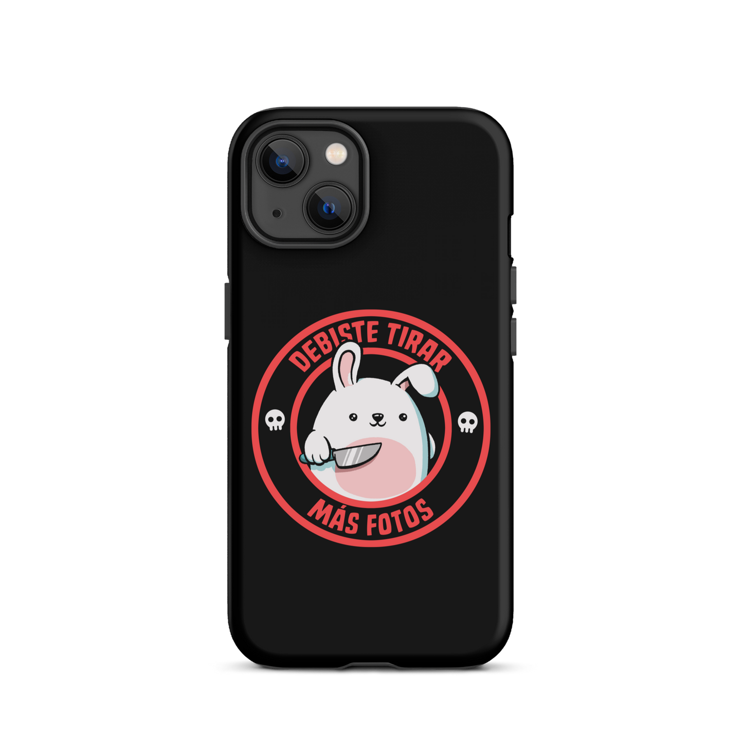 A cute white cartoon bunny with a pink belly stands holding a large kitchen knife in one paw. Surrounding the bunny is a red circular border with the words 'DEBISTE TIRAR MÁS FOTOS'. Small skull icons are on either side of the circle. The overall tone is a mix of adorable and ironic humor.