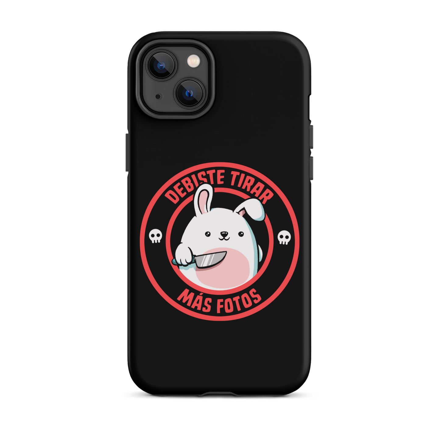 A cute white cartoon bunny with a pink belly stands holding a large kitchen knife in one paw. Surrounding the bunny is a red circular border with the words 'DEBISTE TIRAR MÁS FOTOS'. Small skull icons are on either side of the circle. The overall tone is a mix of adorable and ironic humor.