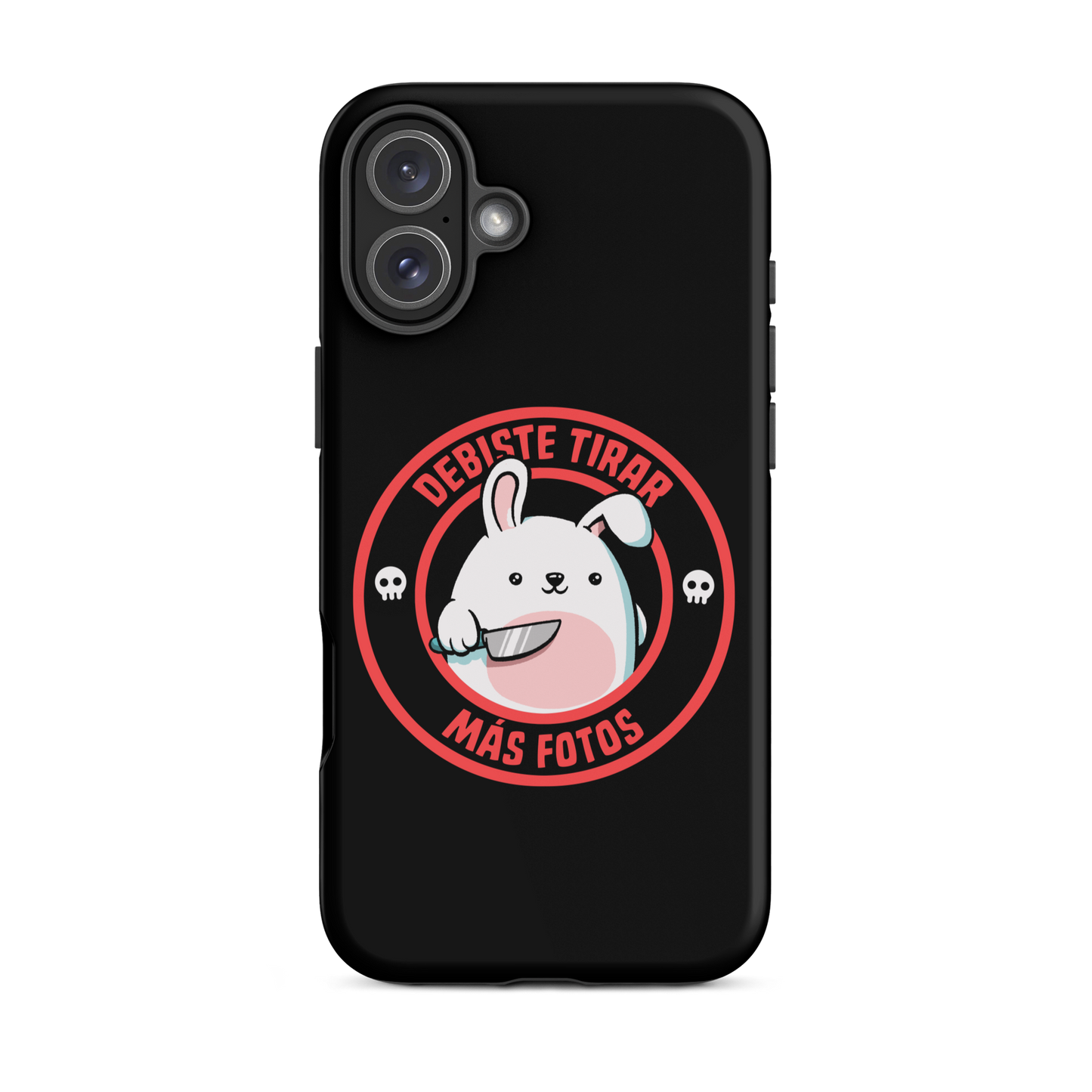 A cute white cartoon bunny with a pink belly stands holding a large kitchen knife in one paw. Surrounding the bunny is a red circular border with the words 'DEBISTE TIRAR MÁS FOTOS'. Small skull icons are on either side of the circle. The overall tone is a mix of adorable and ironic humor.