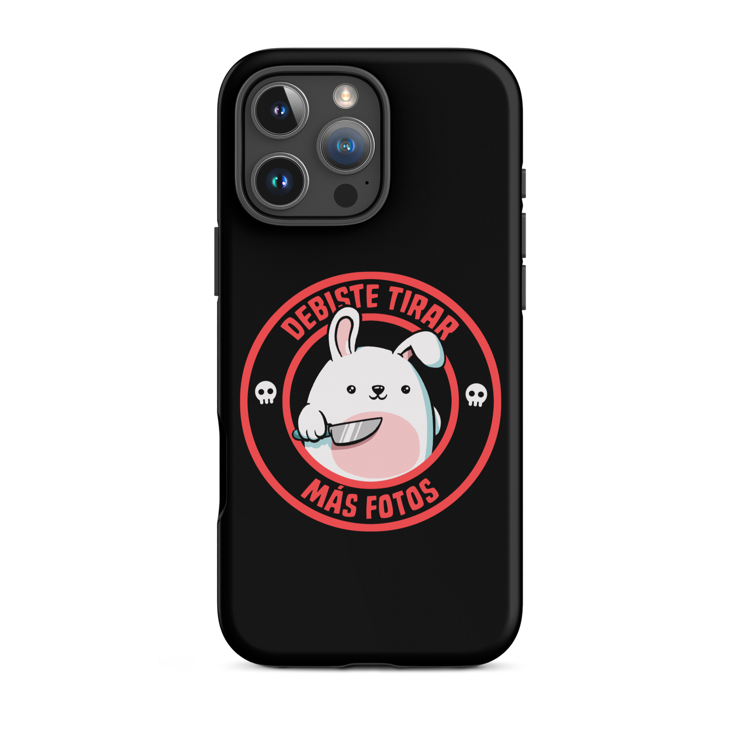 A cute white cartoon bunny with a pink belly stands holding a large kitchen knife in one paw. Surrounding the bunny is a red circular border with the words 'DEBISTE TIRAR MÁS FOTOS'. Small skull icons are on either side of the circle. The overall tone is a mix of adorable and ironic humor.