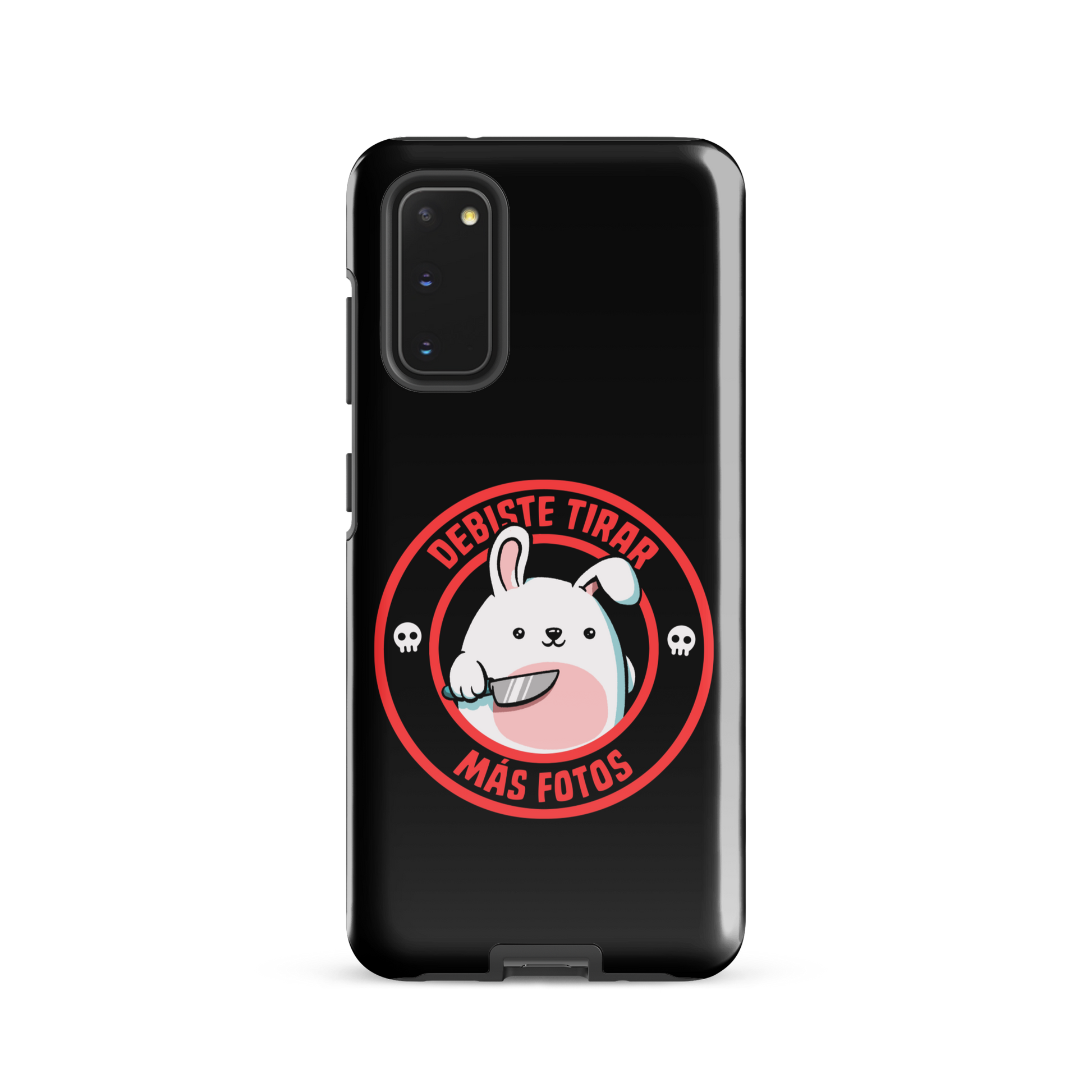 A cute white cartoon bunny with a pink belly stands holding a large kitchen knife in one paw. Surrounding the bunny is a red circular border with the words 'DEBISTE TIRAR MÁS FOTOS'. Small skull icons are on either side of the circle. The overall tone is a mix of adorable and ironic humor.