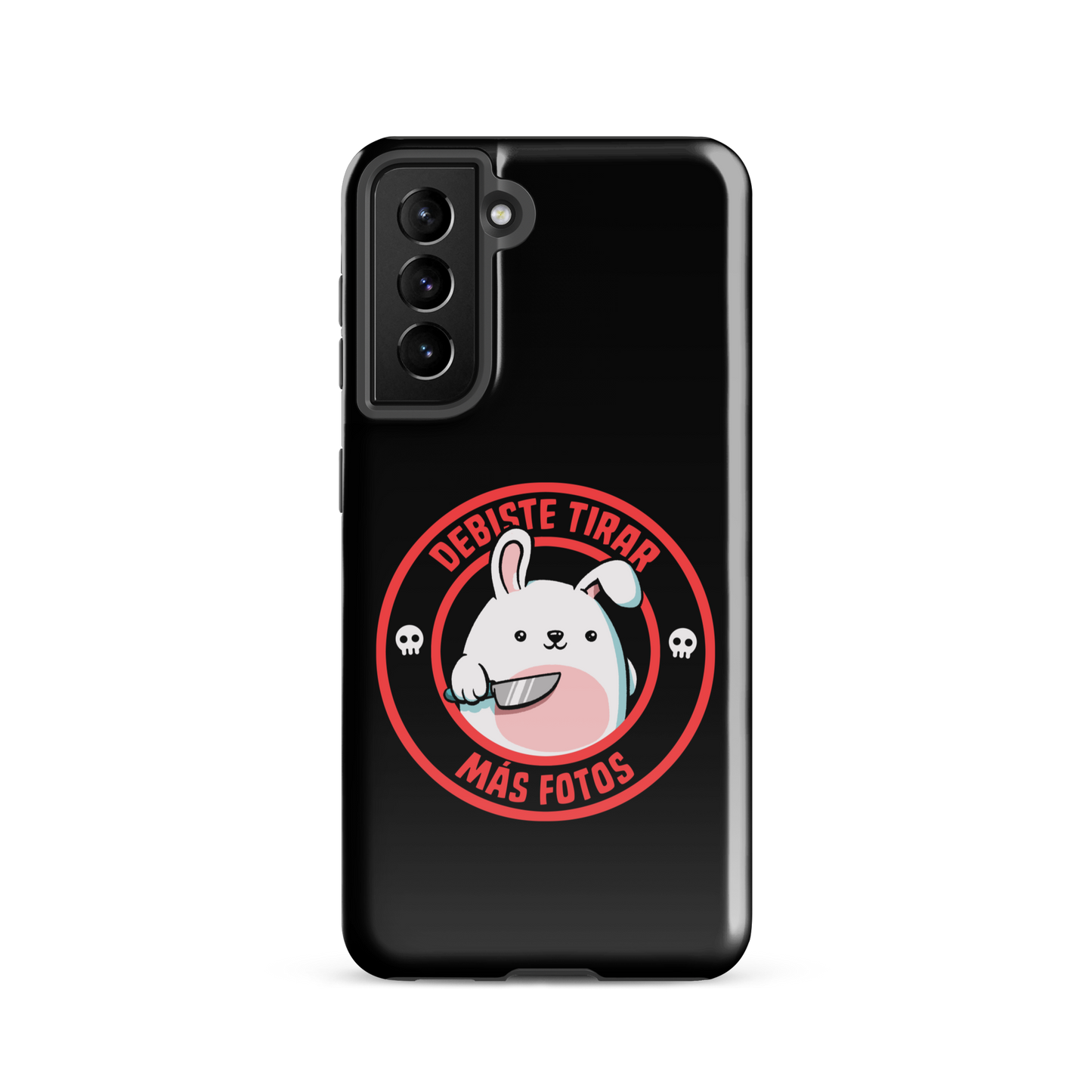 A cute white cartoon bunny with a pink belly stands holding a large kitchen knife in one paw. Surrounding the bunny is a red circular border with the words 'DEBISTE TIRAR MÁS FOTOS'. Small skull icons are on either side of the circle. The overall tone is a mix of adorable and ironic humor.
