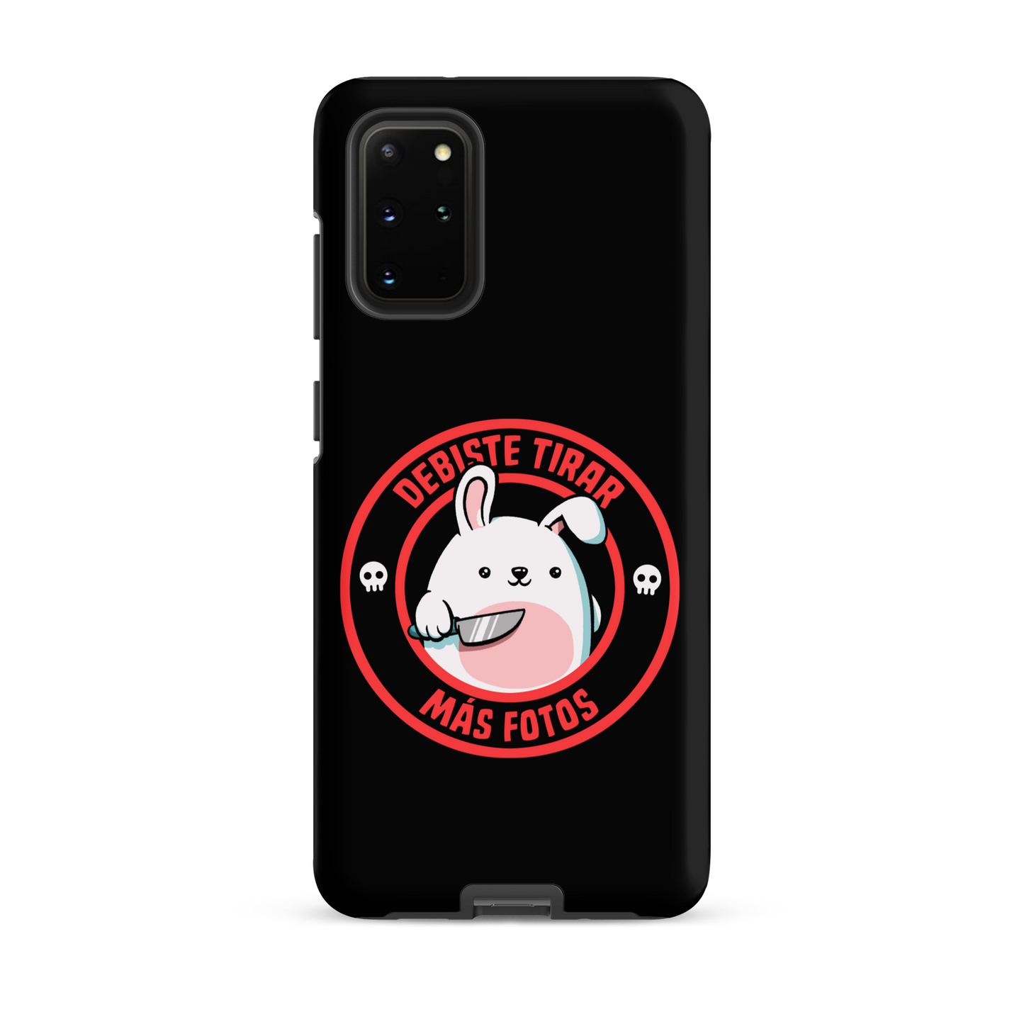A cute white cartoon bunny with a pink belly stands holding a large kitchen knife in one paw. Surrounding the bunny is a red circular border with the words 'DEBISTE TIRAR MÁS FOTOS'. Small skull icons are on either side of the circle. The overall tone is a mix of adorable and ironic humor.