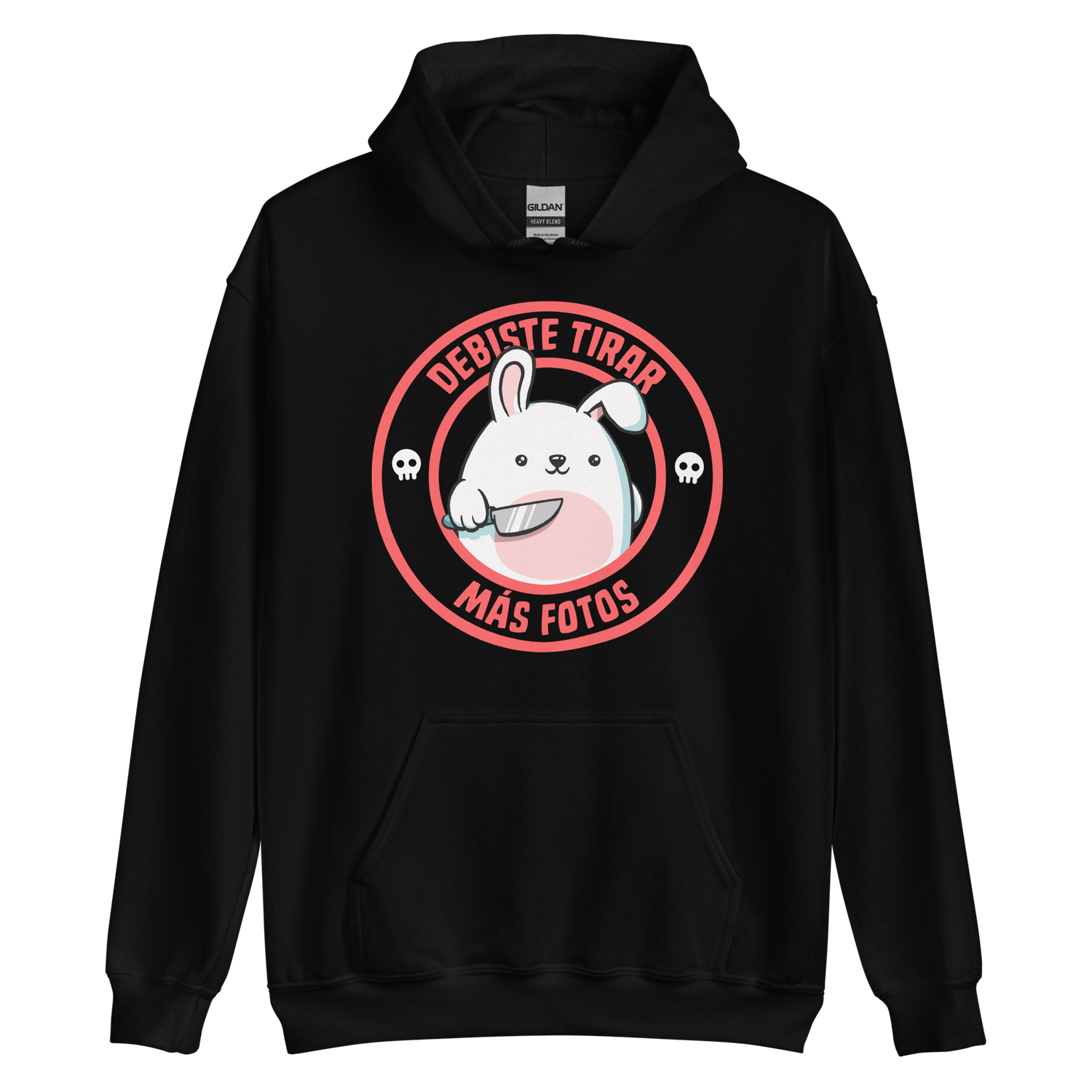 A cute white cartoon bunny with a pink belly stands holding a large kitchen knife in one paw. Surrounding the bunny is a red circular border with the words 'DEBISTE TIRAR MÁS FOTOS'. Small skull icons are on either side of the circle. The overall tone is a mix of adorable and ironic humor.