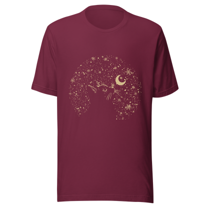 A minimalist artwork featuring a kitten in profile, gazing at the crescent moon on a quiet, moonlit night. A poetic piece, perfect for those who love cats and a slightly melancholic winter atmosphere.