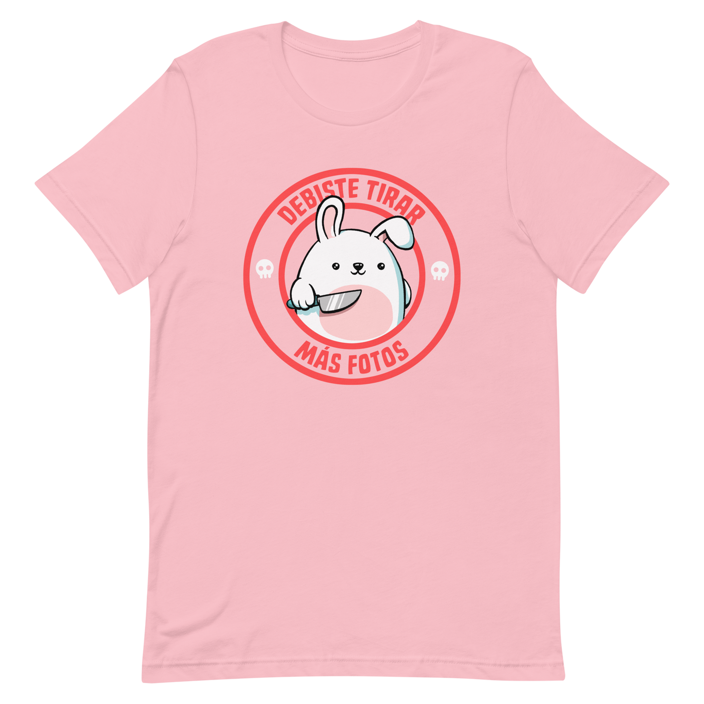 A cute white cartoon bunny with a pink belly stands holding a large kitchen knife in one paw. Surrounding the bunny is a red circular border with the words 'DEBISTE TIRAR MÁS FOTOS'. Small skull icons are on either side of the circle. The overall tone is a mix of adorable and ironic humor.